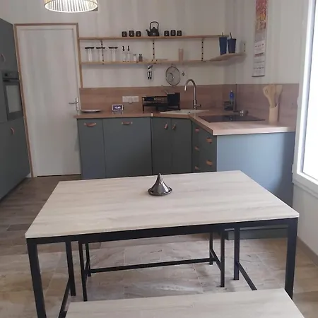 Un Nid Cosy Au Coeur Du Ciel Apartman Charleville-Mézières