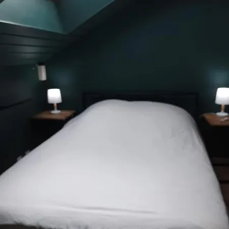 Un Nid Cosy Au Coeur Du Ciel Apartman Charleville-Mézières
